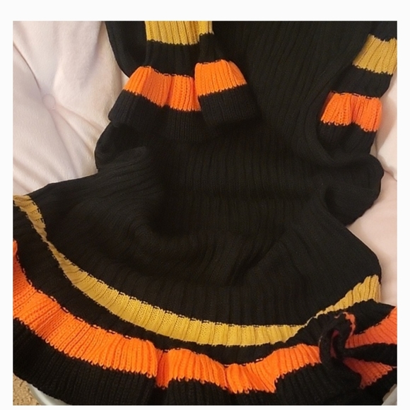 Dress - Picture 9 of 9